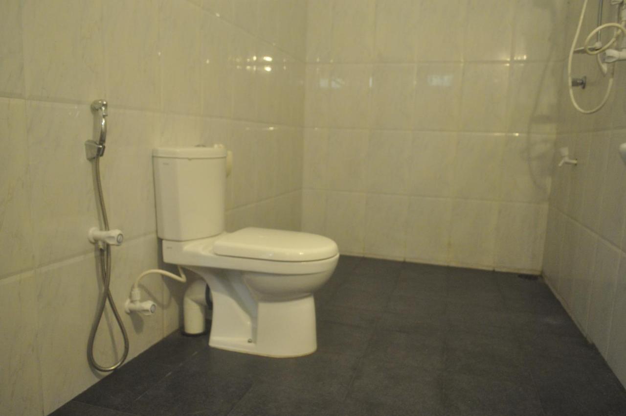 Sun And Surf Rest Hotel Ahangama Ngoại thất bức ảnh